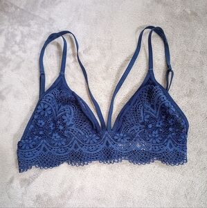 Victoria's Secret Navy Lace Bralet S